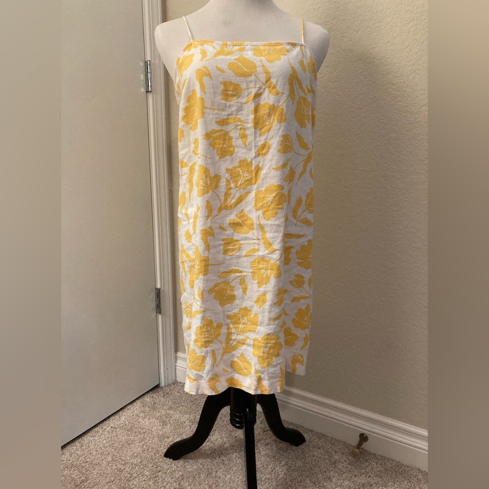 Old Navy Yellow and White Floral Dress